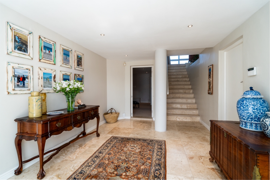4 Bedroom Property for Sale in Kommetjie Western Cape